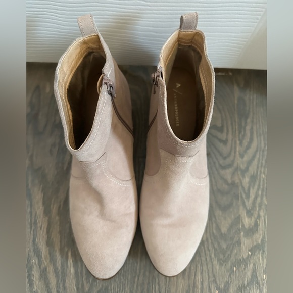 Adorable Anthropologie Light Tan Booties! - Picture 2 of 5